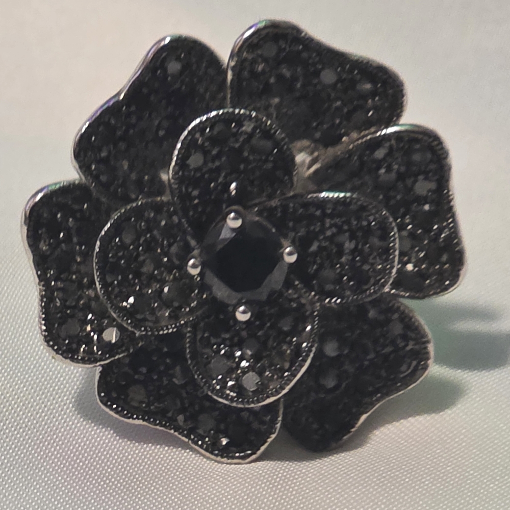 Park Lanr Black TWILIGHT  Flower Cocktail Ring - Women Jewelry